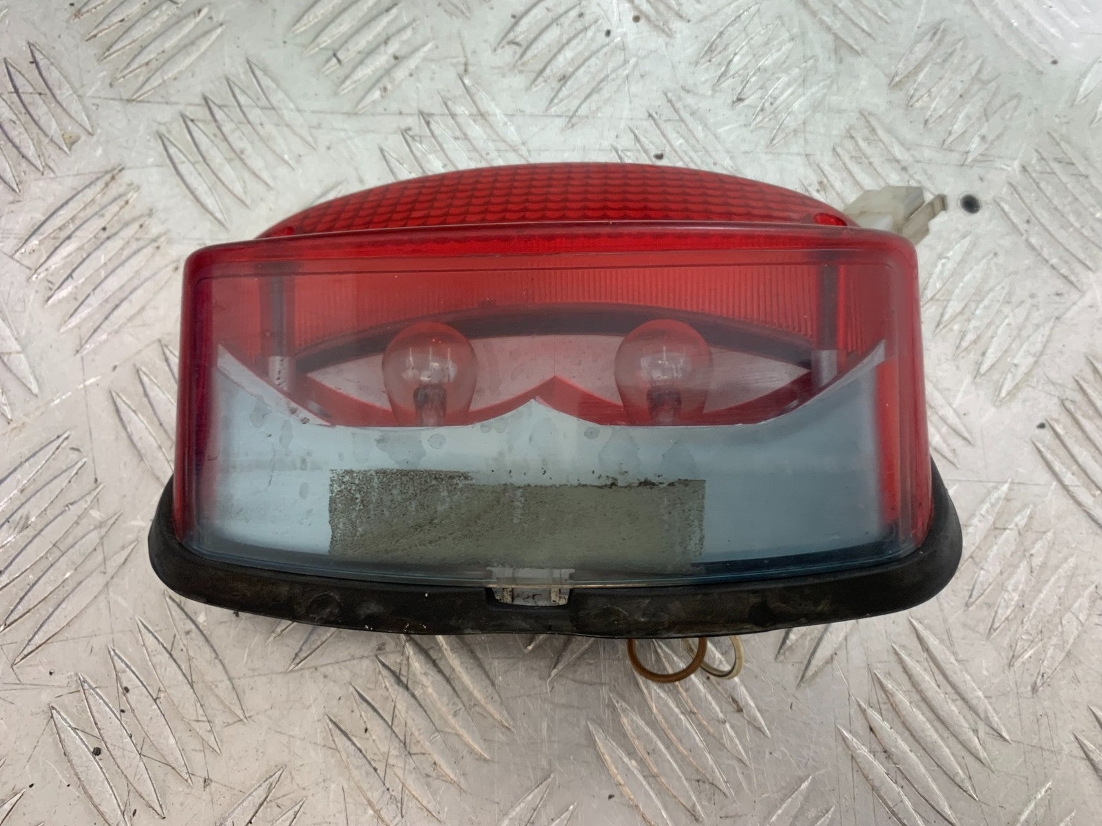 SUZUKI GS500 GS 500 REAR LIGHT  YEAR 2001-2008 (CMB1254)
