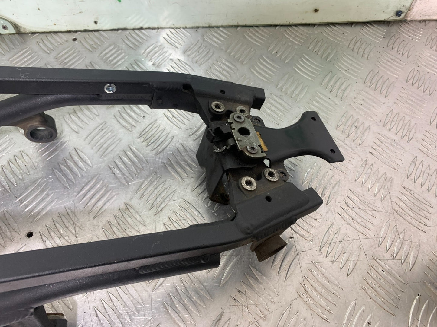 TRIUMPH SPEED TRIPLE R 1050 REAR SUBFRAME  2009 (CMB1183)