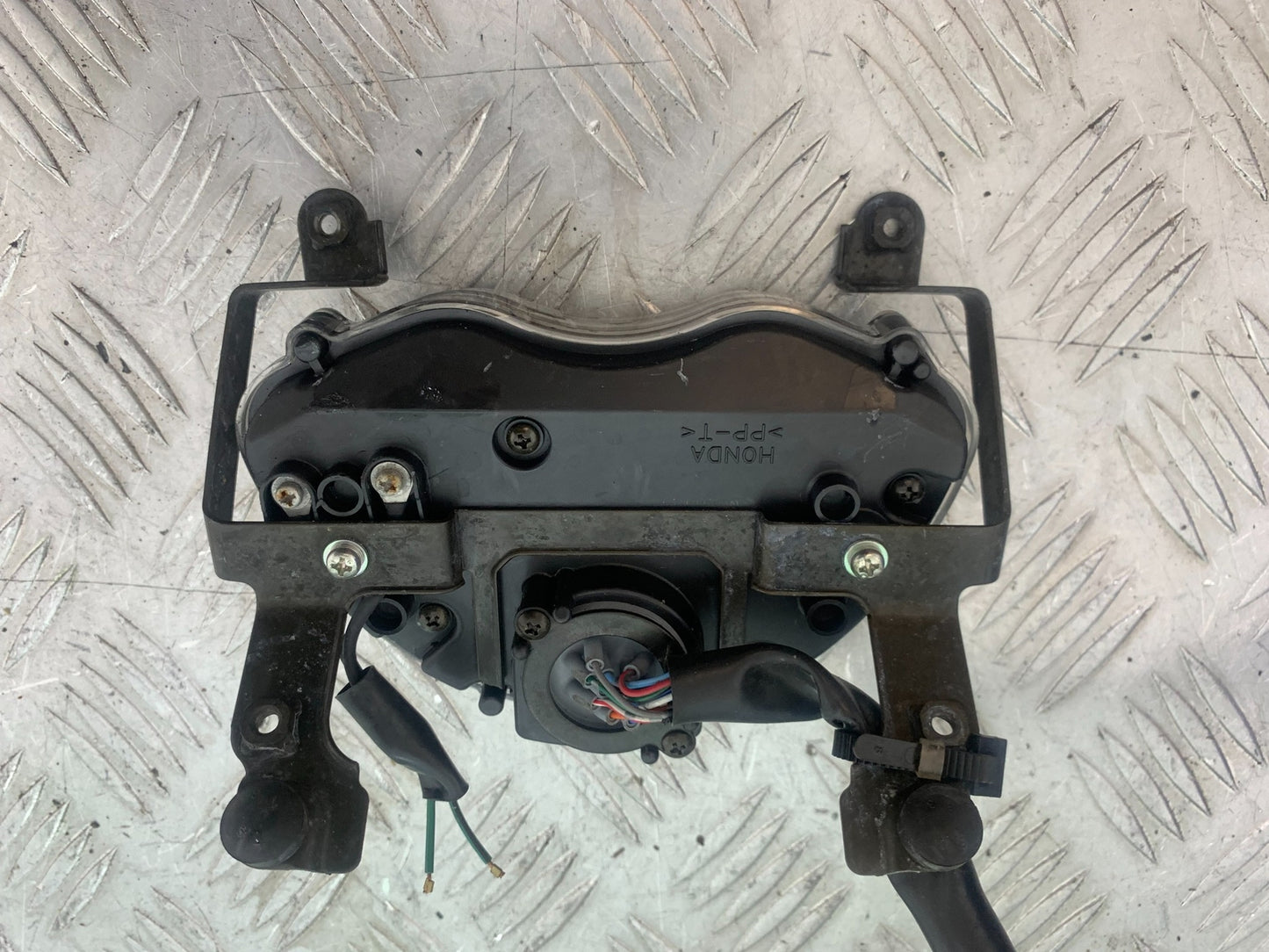 HONDA VTX1300 S-6  CLOCKS SPEEDO DASH YEAR 2004-09 (CMB1159)