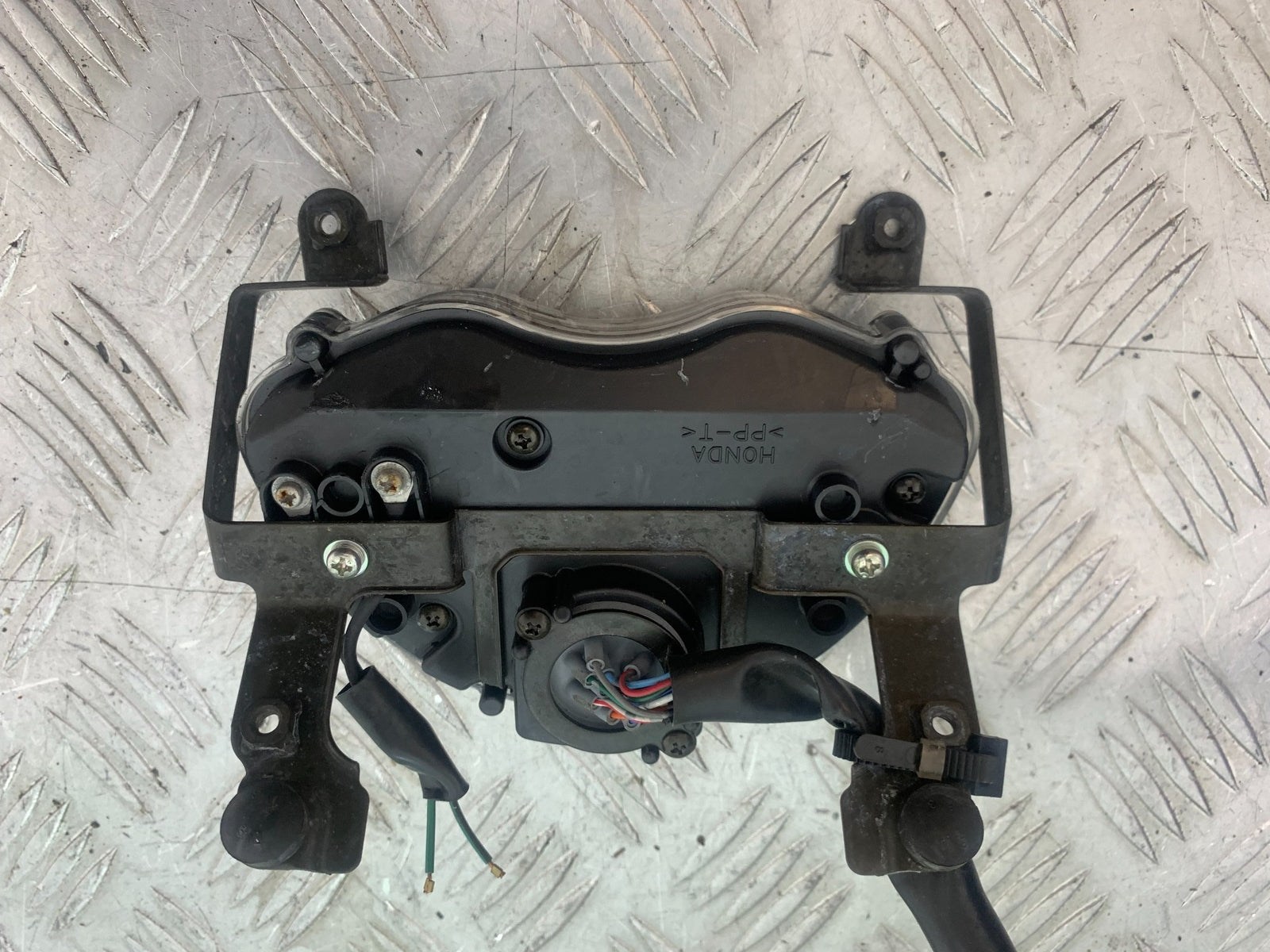 HONDA VTX1300 S-6  CLOCKS SPEEDO DASH YEAR 2004-09 (CMB1159)