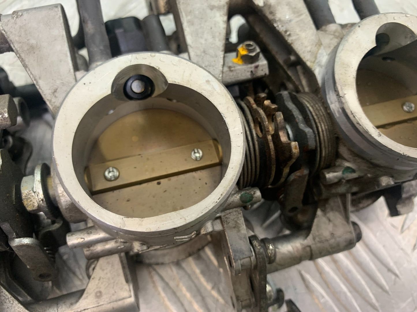 TRIUMPH 675 STREET TRIPLE R THROTTLE BODIES  YEAR 2013 - 2016 (CMB1221)