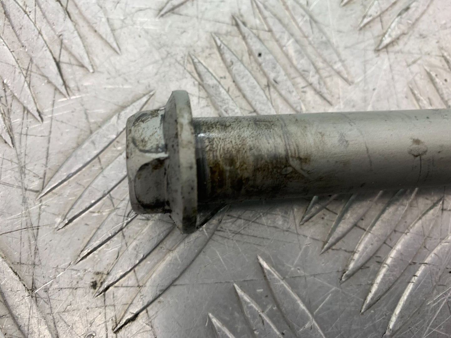 HONDA NT 700 V DEAUVILLE SWINGARM SPINDLE YEAR 2006-2010 (CMB1298)
