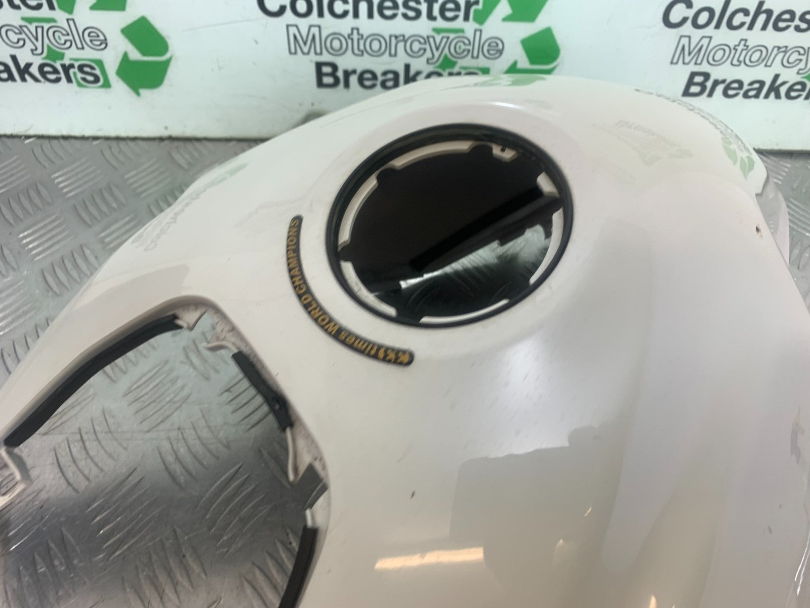 APRILIA SL750 SL 750 SHIVER TANK COVER  YEAR 2008-2016 (CMB1242)