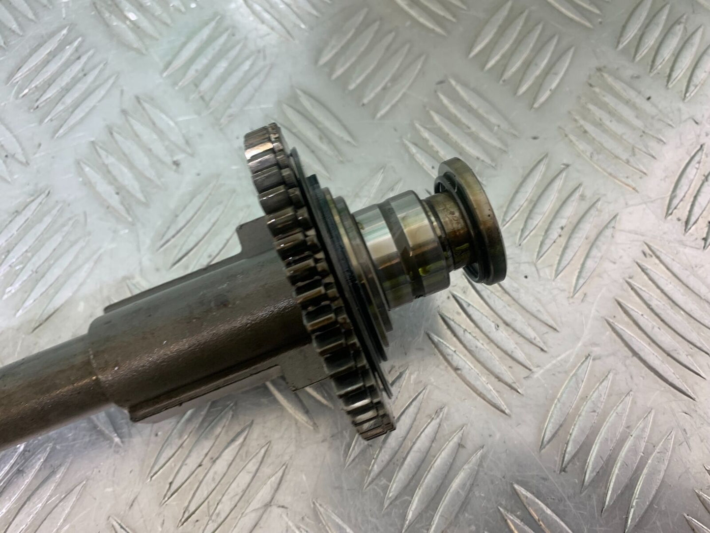 TRIUMPH 955i SPRINT ST BALANCE SHAFT YEAR 1999-2004 (STOCK 735)