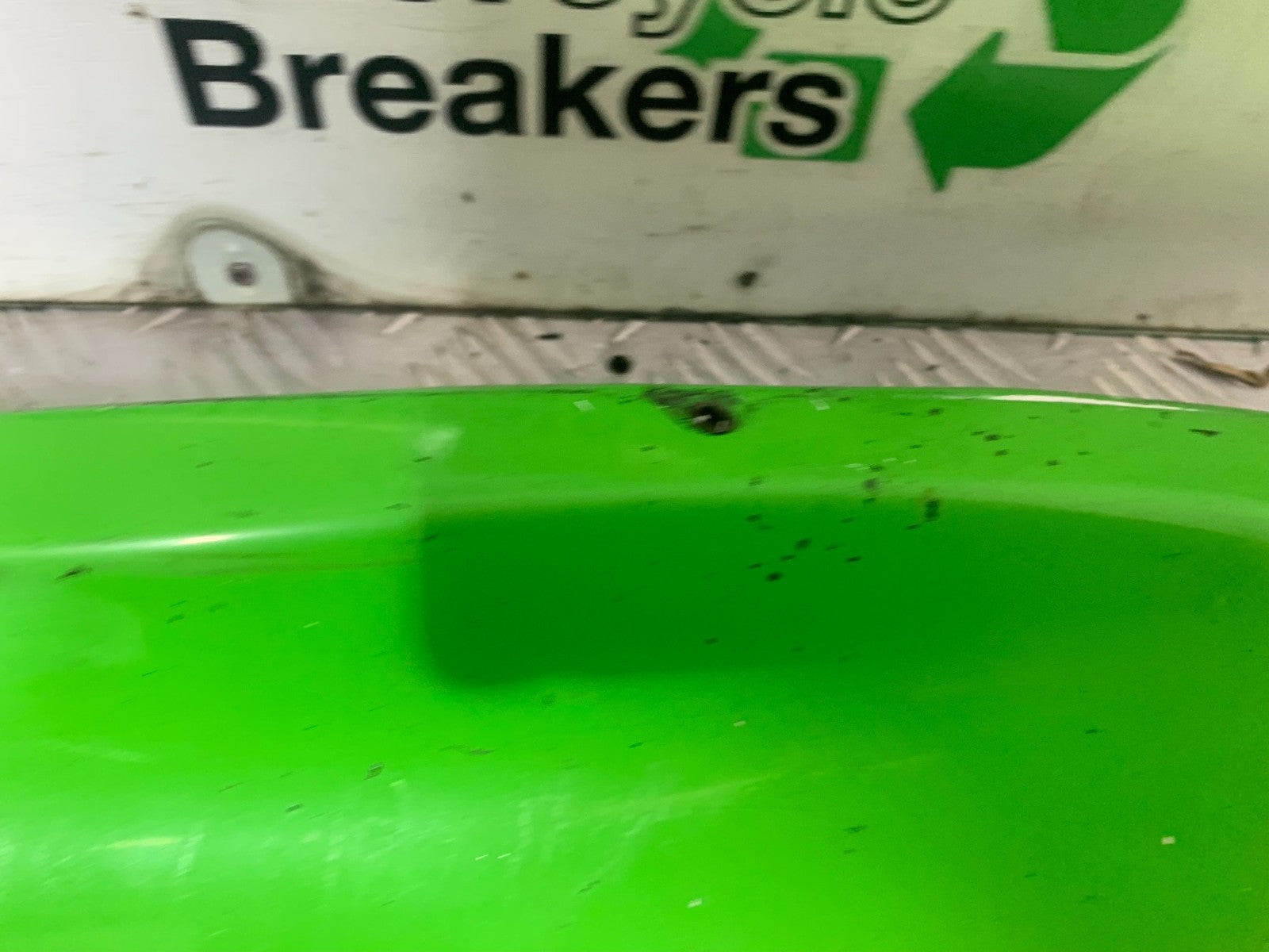KAWASAKI ZX9R ZX9 E1 UNDERTRAY  YEAR 2000-01 (CMB1171)