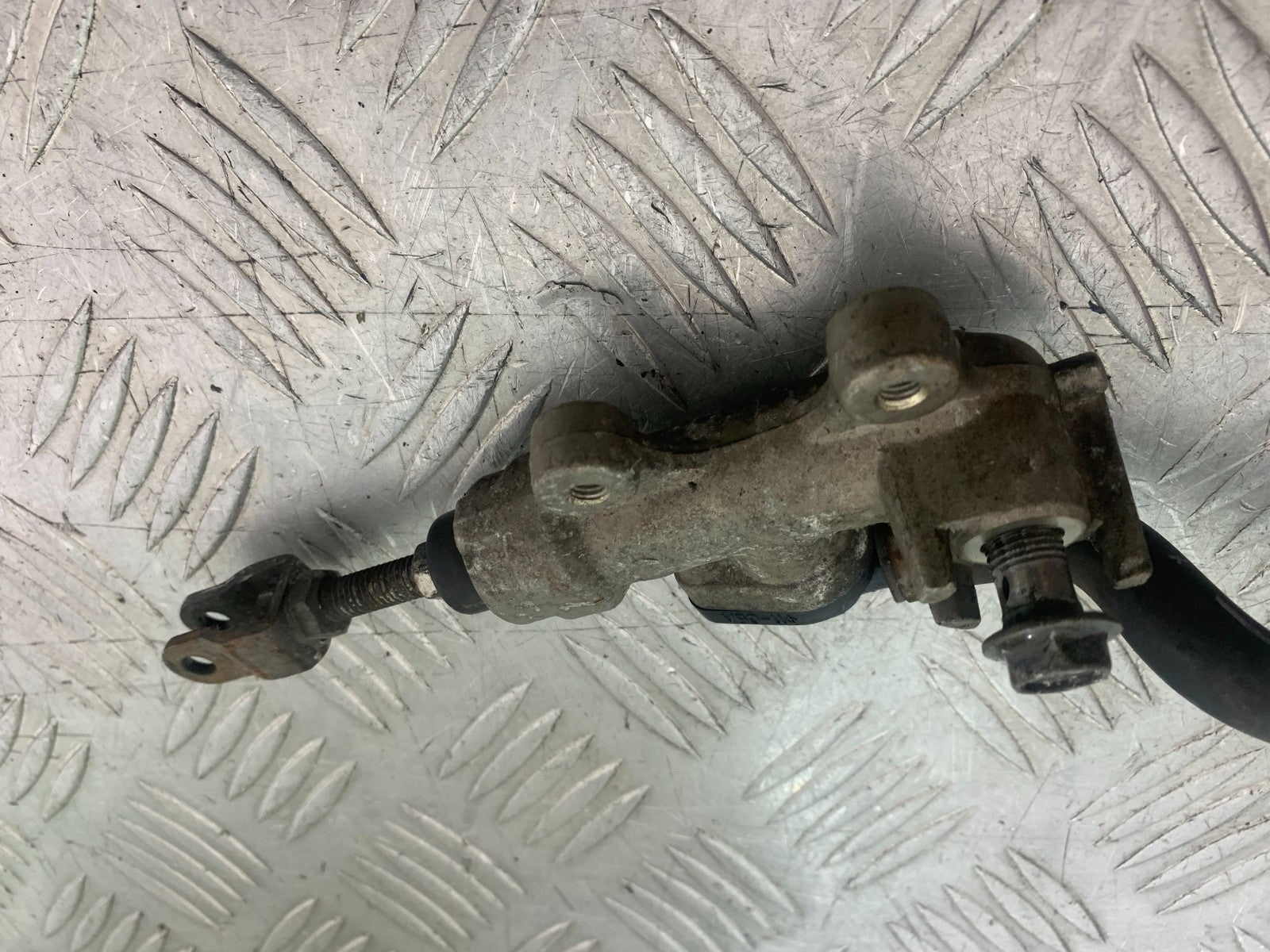 SUZUKI GSX750 INAZUMA REAR MASTER CYLINDER  YEAR 1998-2003 (CMB1308)