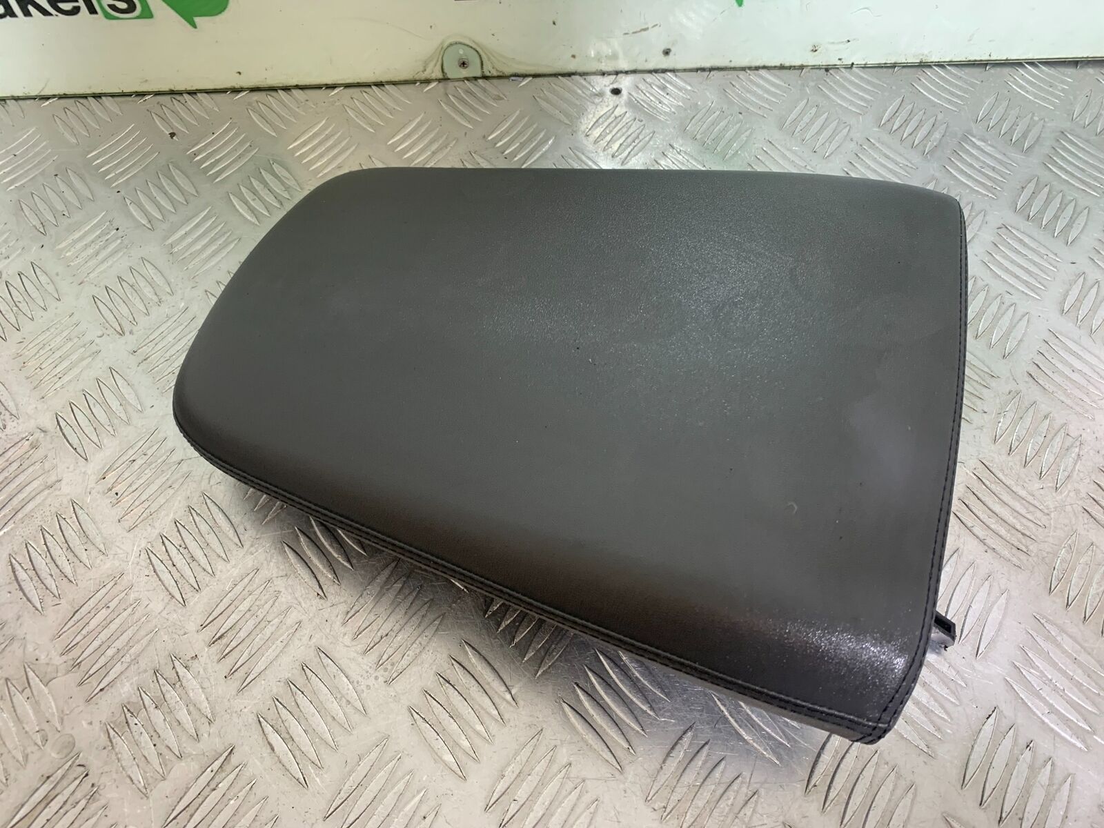 TRIUMPH TIGER 800 REAR SEAT  YEAR 2011-2014 (CMB1113)