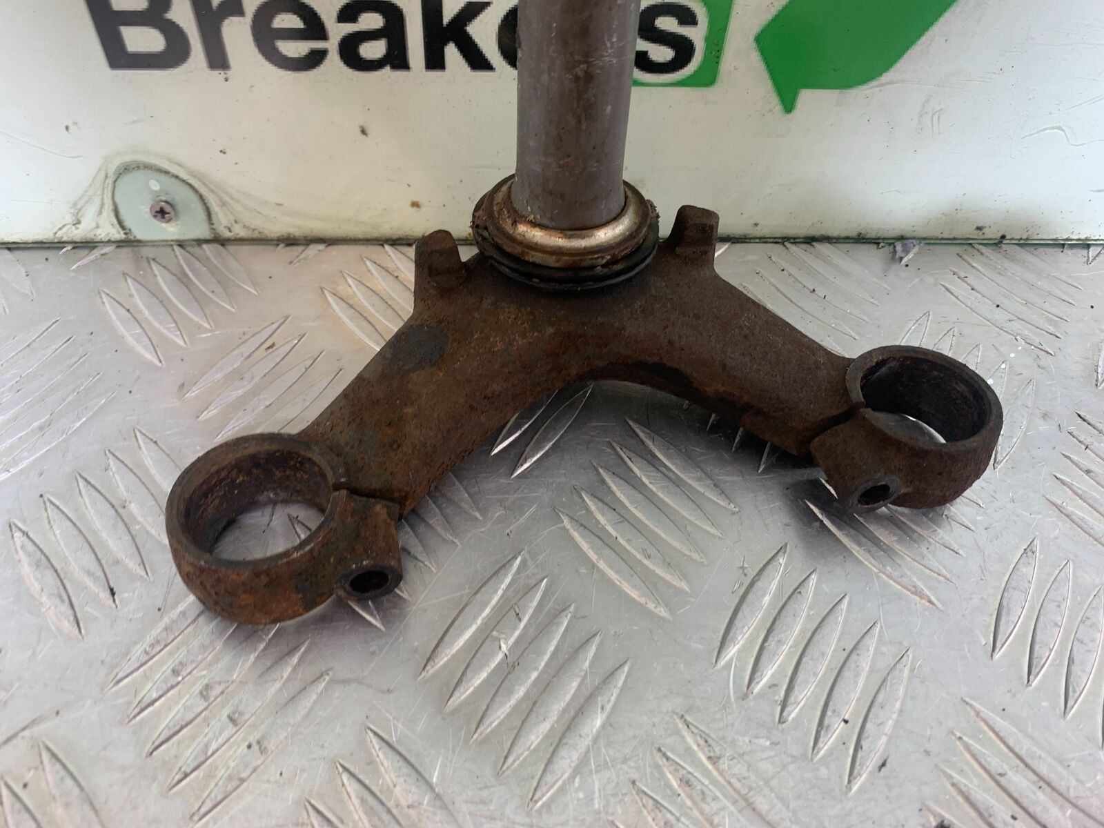 HONDA CX500 CX 500 BOTTOM YOKE   YEAR 1980 (CMB1131)