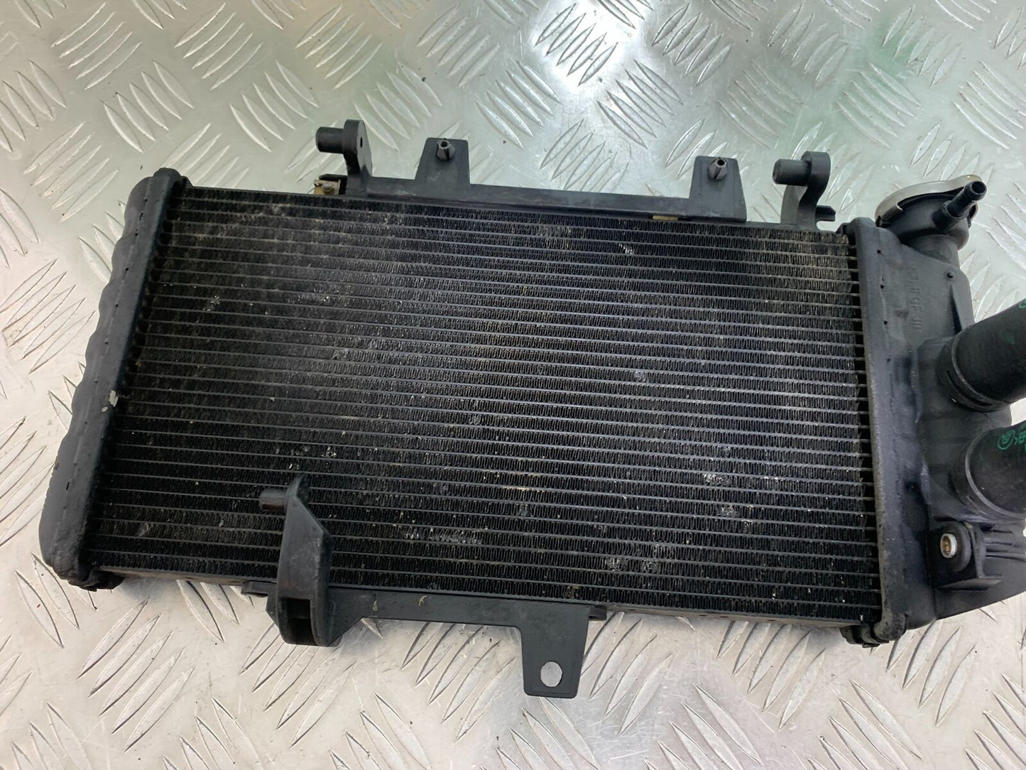 BMW F800 GT RADIATOR   YEAR 2013-2017 (CMB1031)