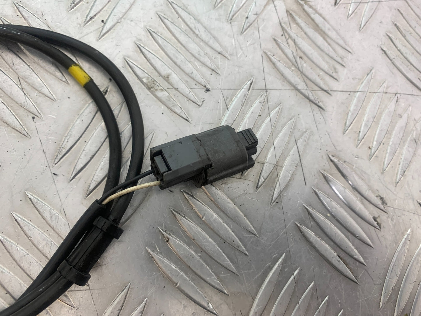 SUZUKI GSF650 GSF 650 FRONT ABS SENSOR   YEAR 2007-2009  (CMB1161)