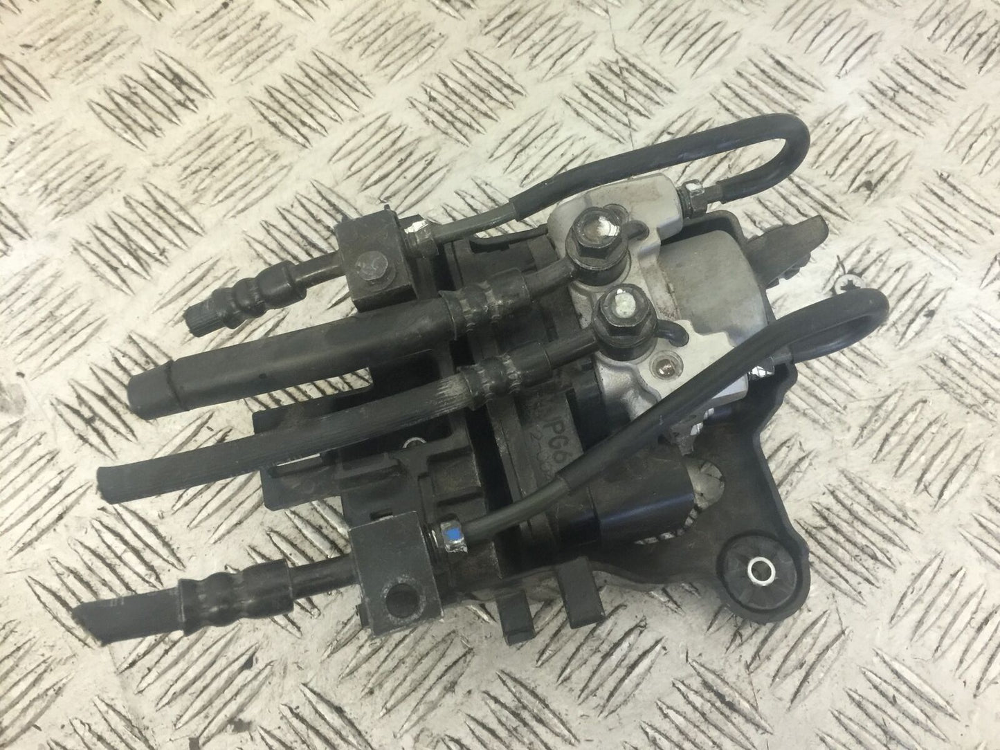 HONDA CRF1000 (DCT) AFRICA TWIN ABS PUMP  2016-2019 (STOCK 724)