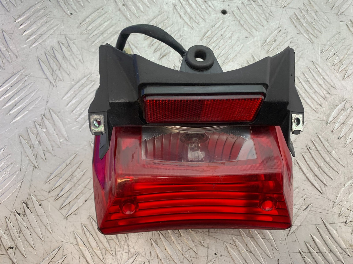YAMAHA YBR125 YBR 125 REAR LIGHT YEAR 2010-2017 (CMB1252)