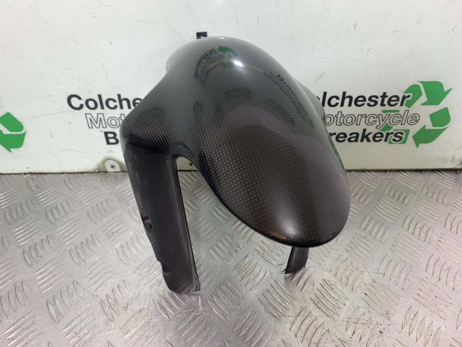 DUCATI 1198 S CARBON FRONT MUDGUARD   YEAR 2009-2011 (CMB1219)