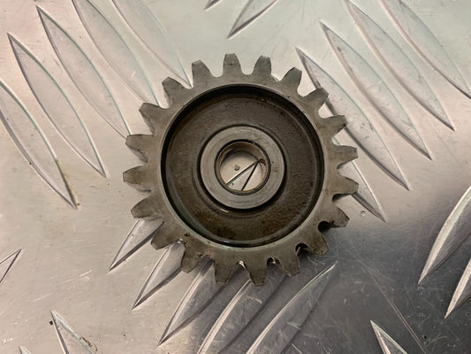 YAMAHA XT250 XT 250 ENGINE GEAR    YEAR 1980-1982  (STOCK 944)