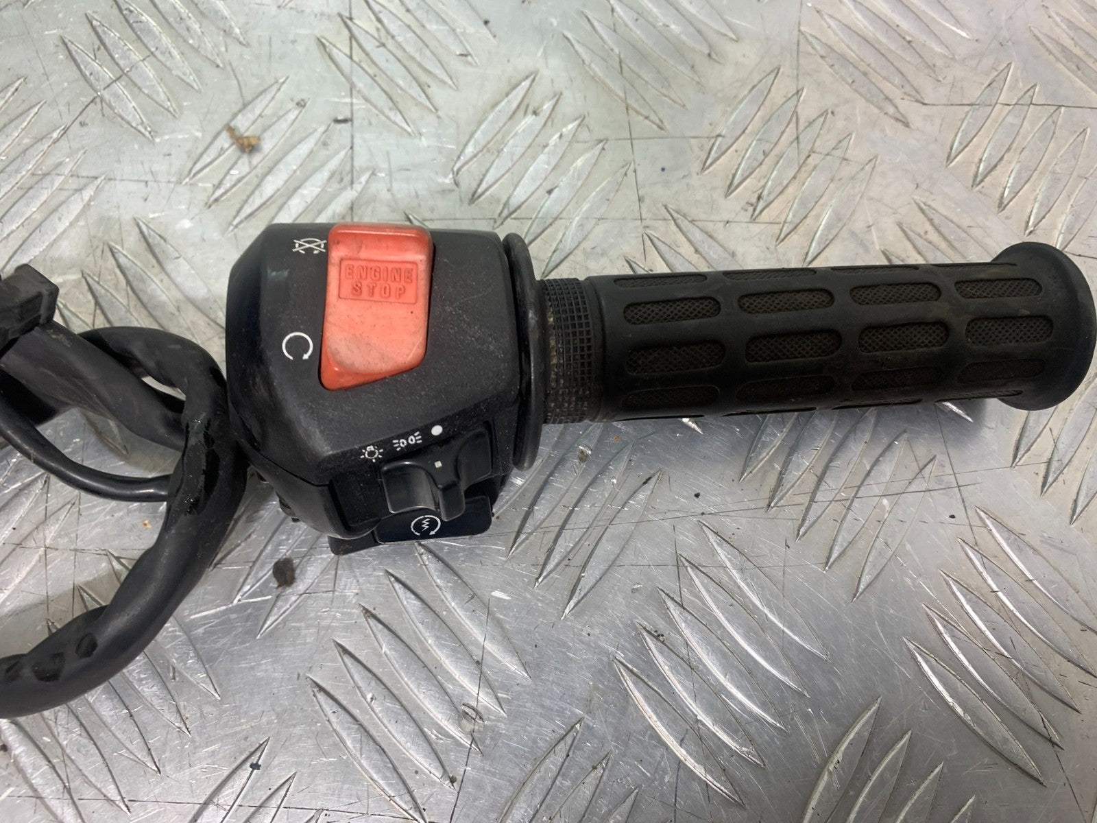 HONDA ST1100 PAN EUROPEAN RIGHT SWITCH GEAR  YEAR 1993-2001 (CMB1195)