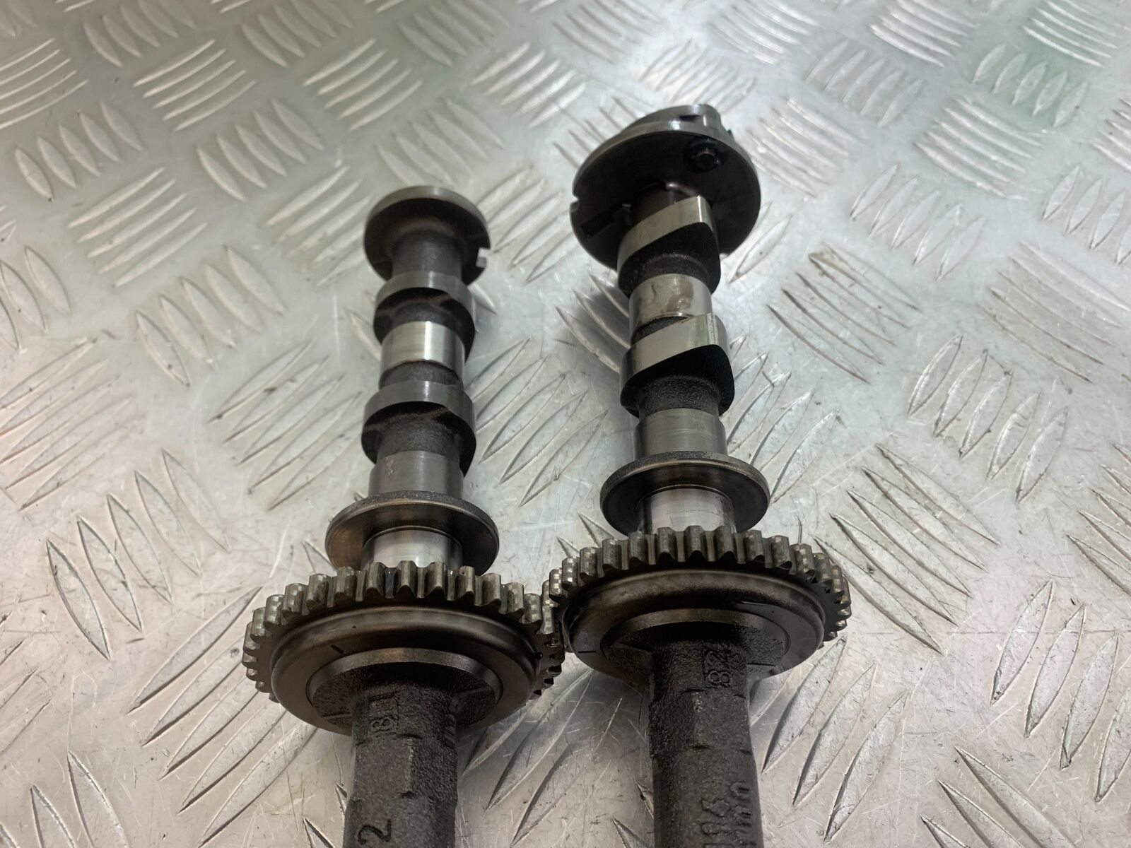 TRIUMPH THUNDERBIRD 1600 CAMSHAFTS  YEAR 2011 (CMB1107)