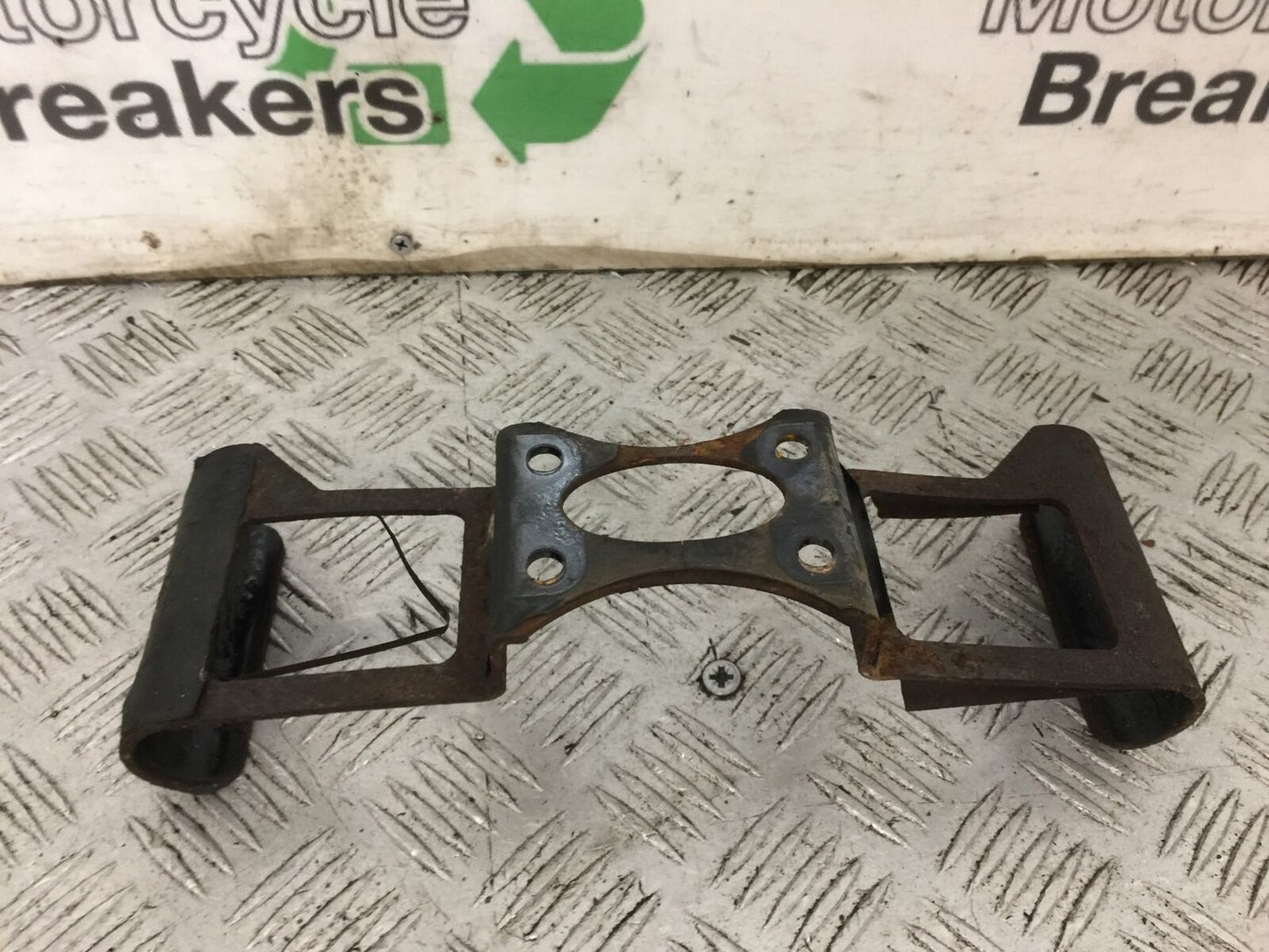 VICTORY V92 C BRACKET YEAR 2004 (STOCK 765)