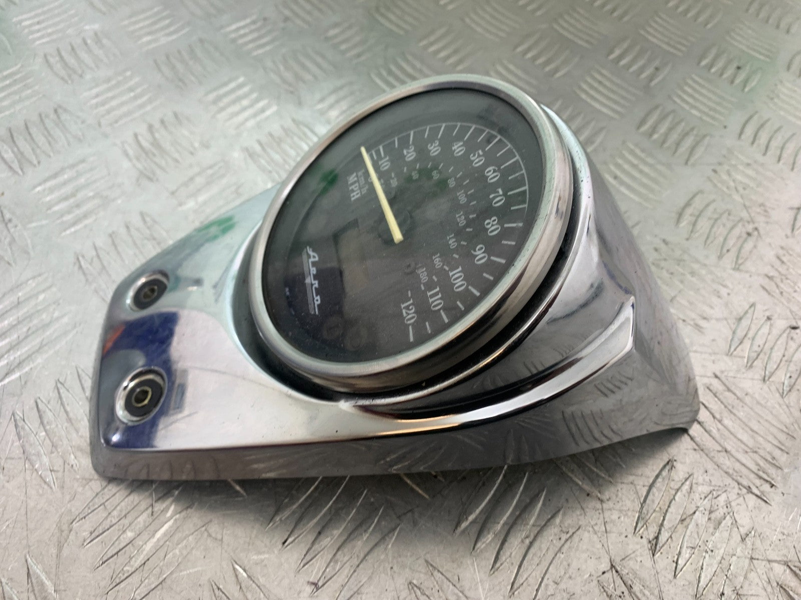 HONDA VT750 SHADOW CLOCKS SPEEDO DASH YEAR 2003-2004 (CMB1265)