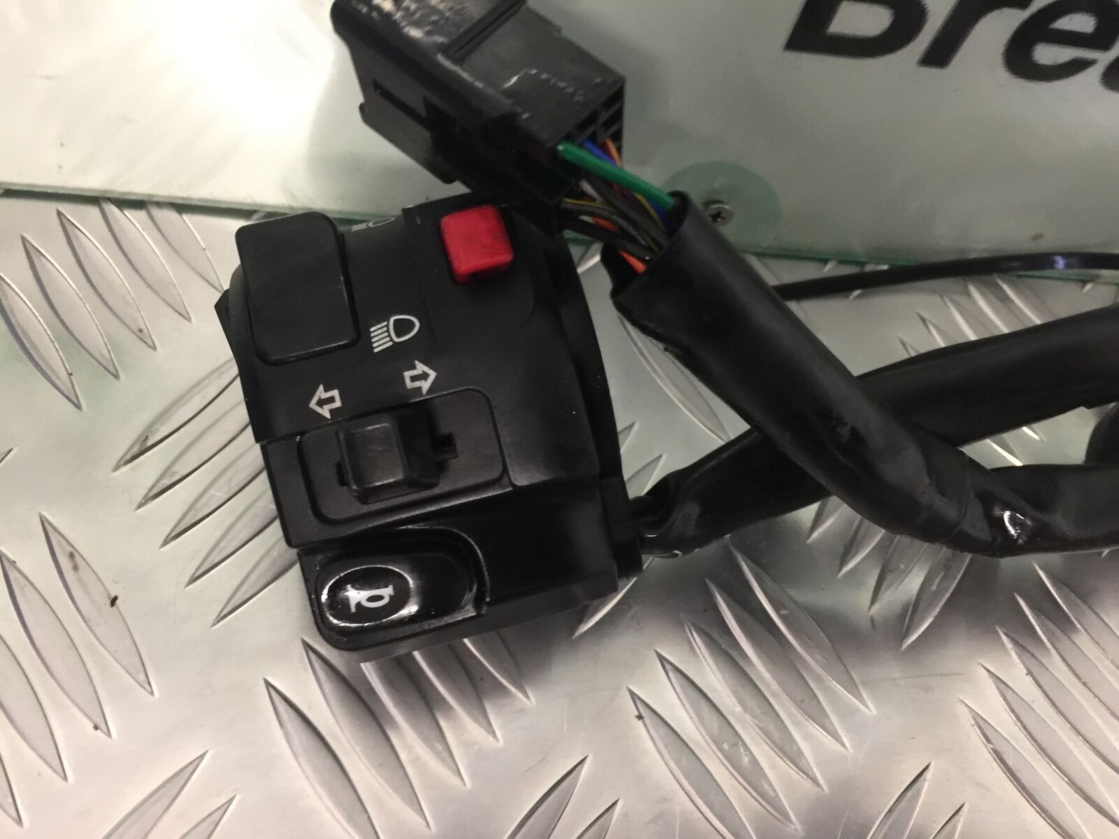 KAWASAKI VN 650 VULCAN LEFT SWITCH GEAR   YEAR 2017-2021 (STOCK 924)