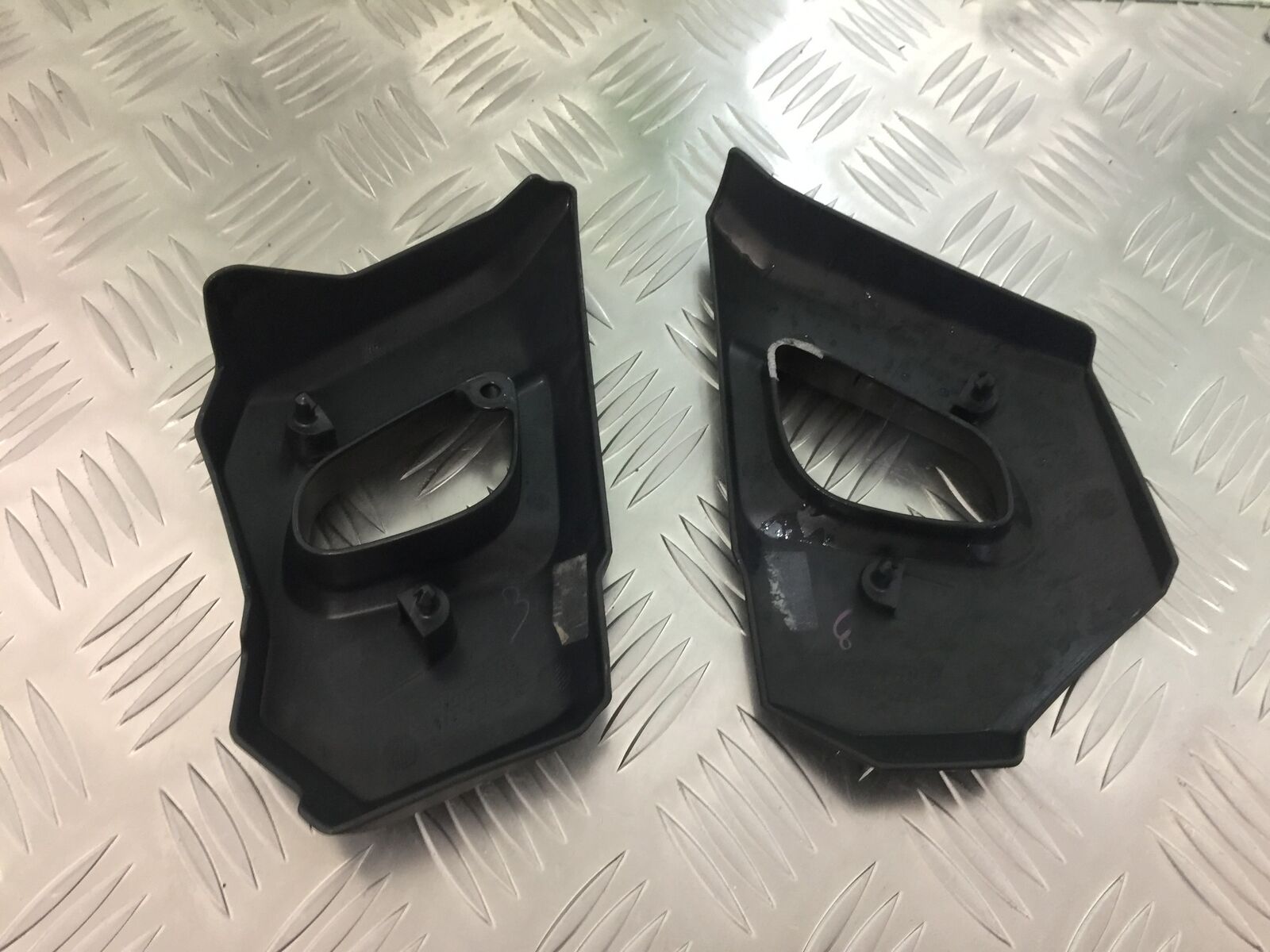 KAWASAKI VN 650 VULCAN LEFT & RIGHT INFILLS  YEAR 2017-2021 (STOCK 924)