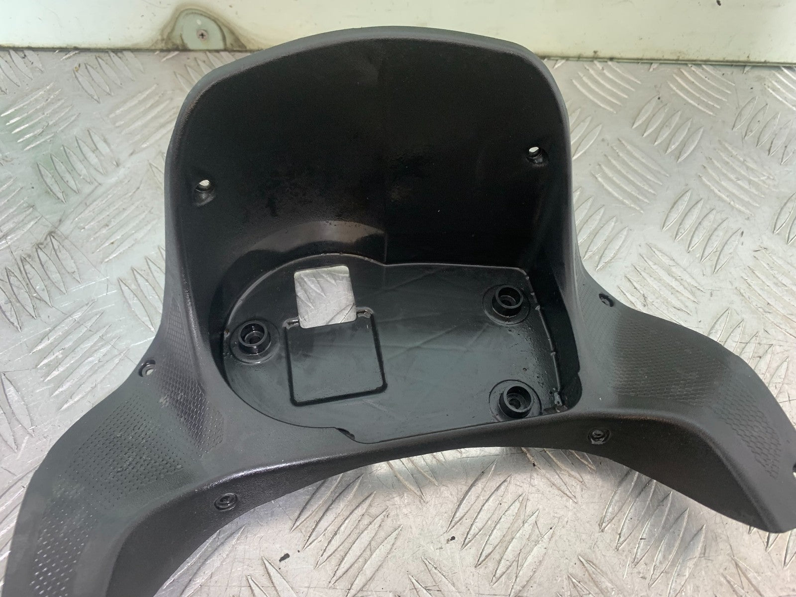 APRILIA 650 PAGASO STRADA CLOCK SURROUND  YEAR 2005-2010 (CMB1260)