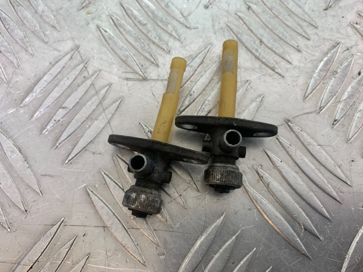 KTM 990 SUPERMOTO T PETROL TAPS  YEAR 2010-2011  (CMB1127)
