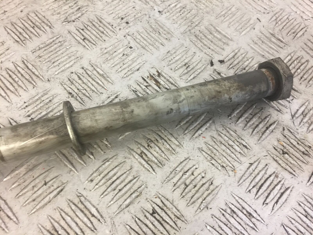 SUZUKI GSXR600 GSXR 600 K4 K5 SWINGARM SPINDLE  2004 05 (STOCK 552)
