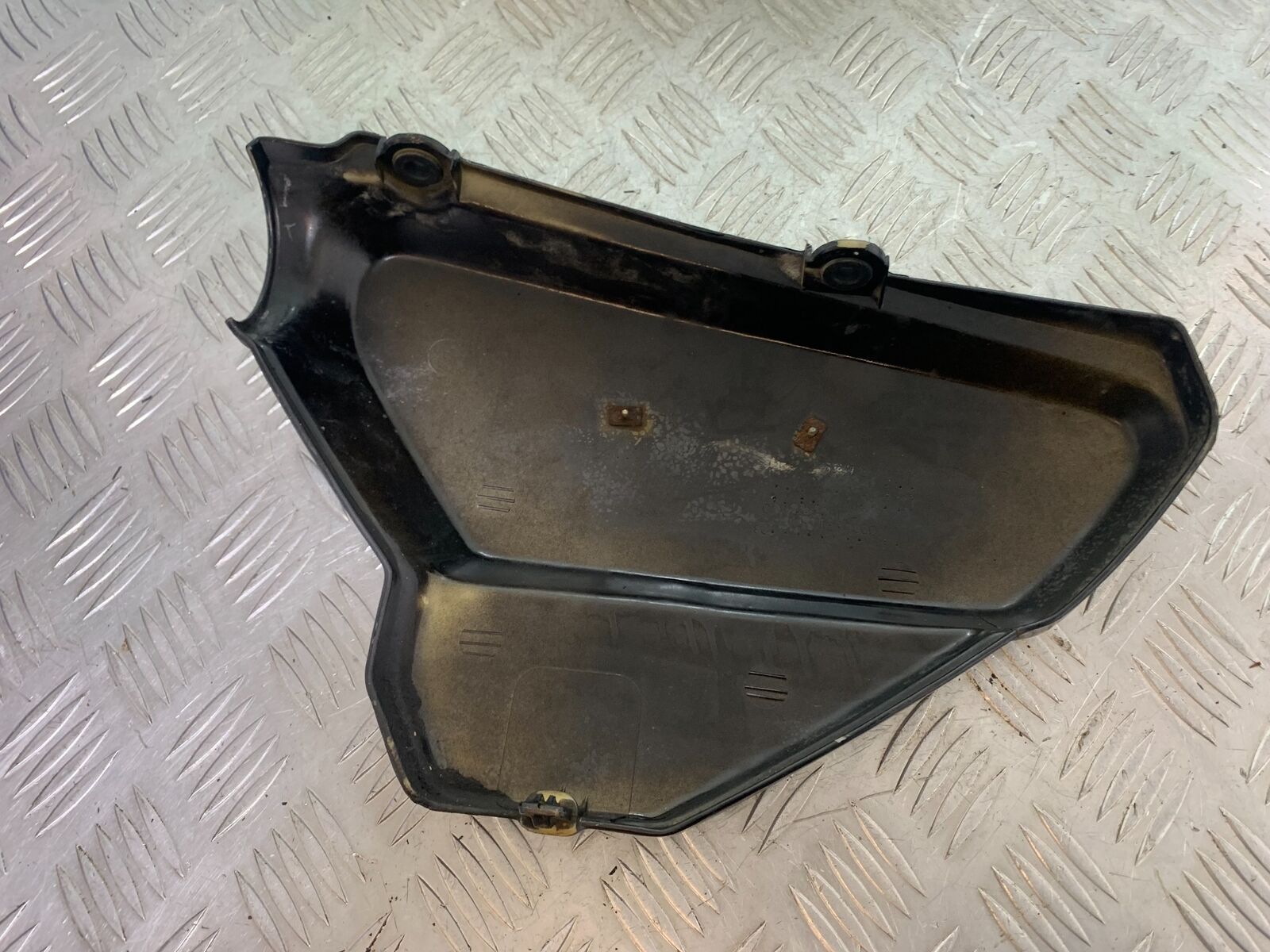 HONDA CX500 CX 500 RIGHT SEAT PANEL  YEAR 1978-81 (CMB1079)