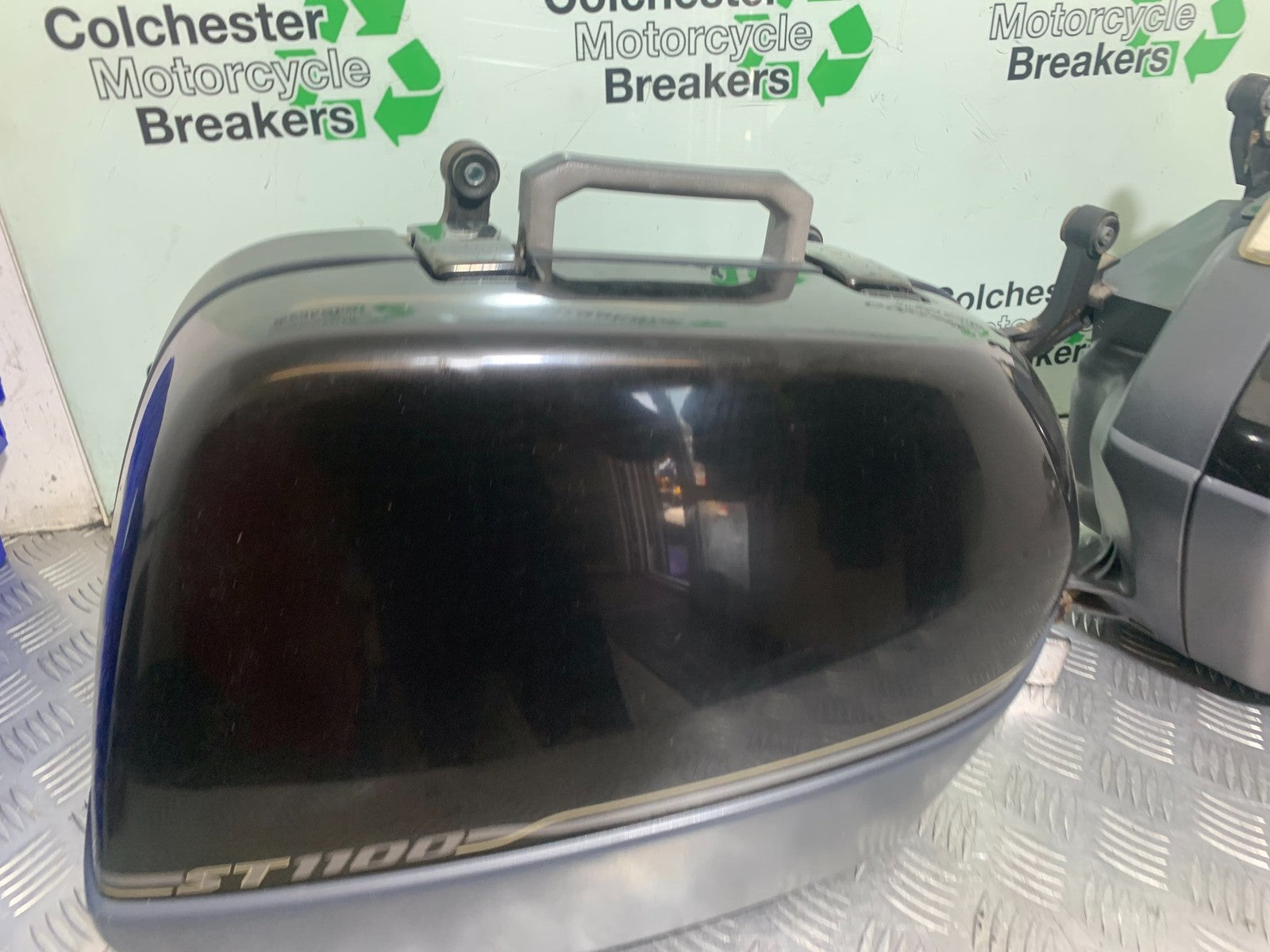 HONDA ST1100 PAN EUROPEAN LEFT AND RIGHT PANNIERS & RAILS  1993-2001 (CMB1195)