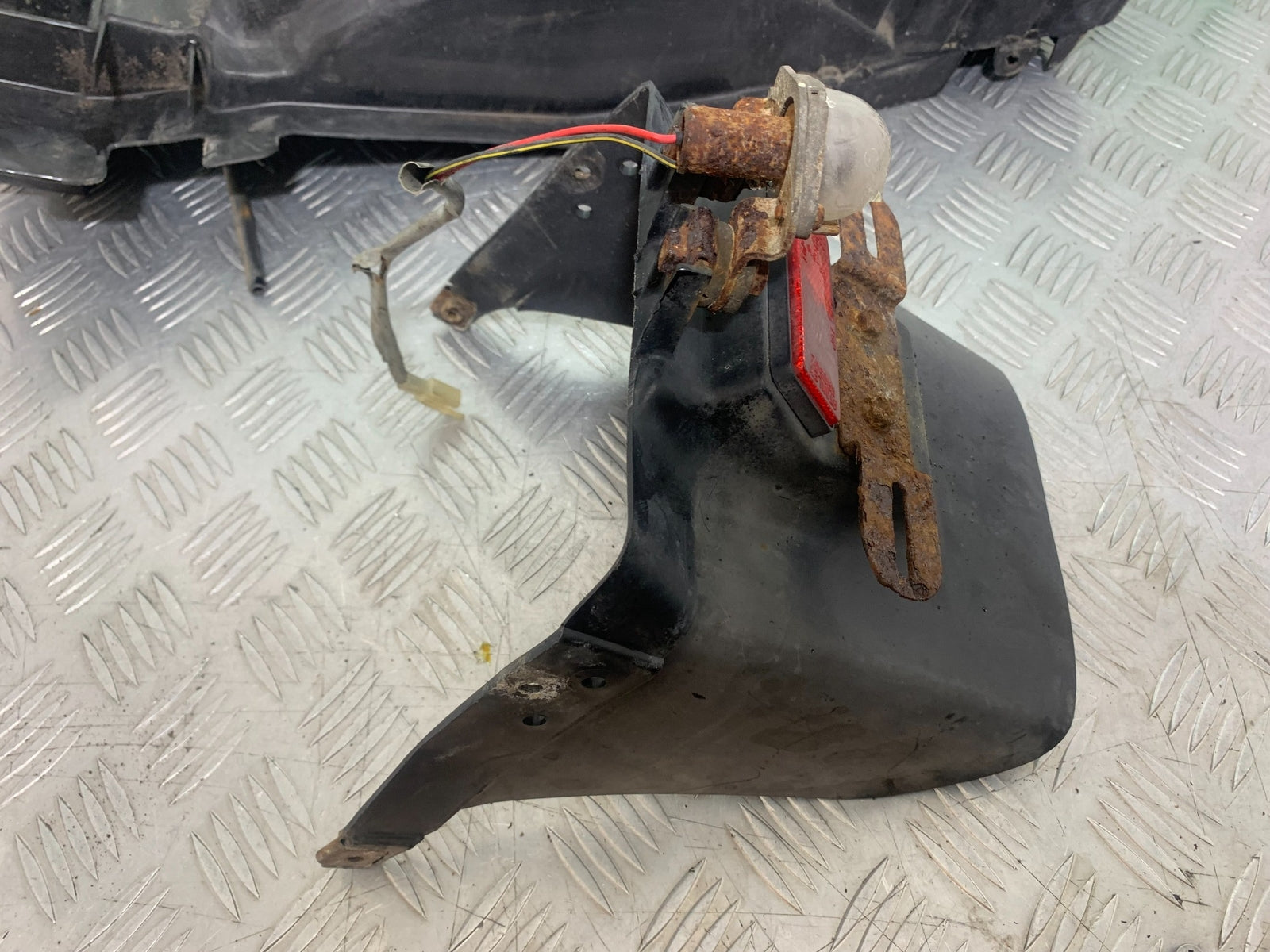 KAWASAKI ZZR1100 D REAR MUDGUARD  YEAR 1993-2001 (CMB1164)