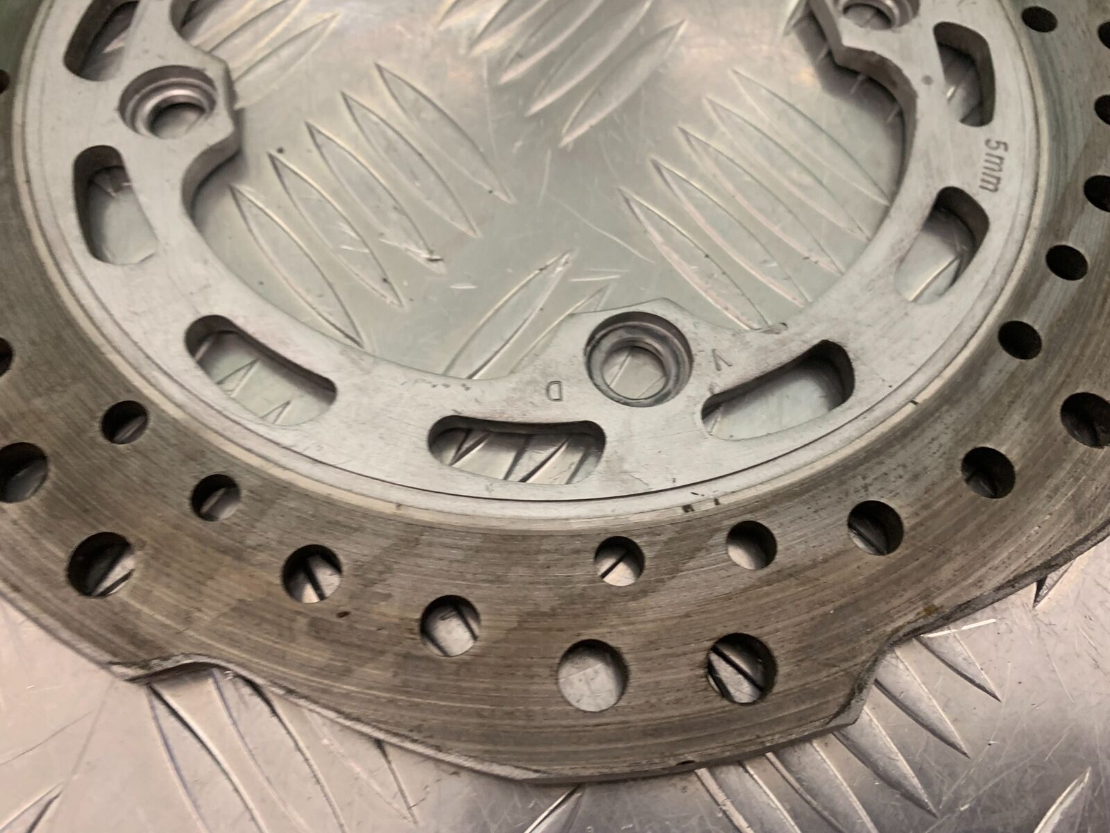 HONDA CRF1000 (DCT) AFRICA TWIN REAR BRAKE DISC YEAR 2019 (STOCK 962)