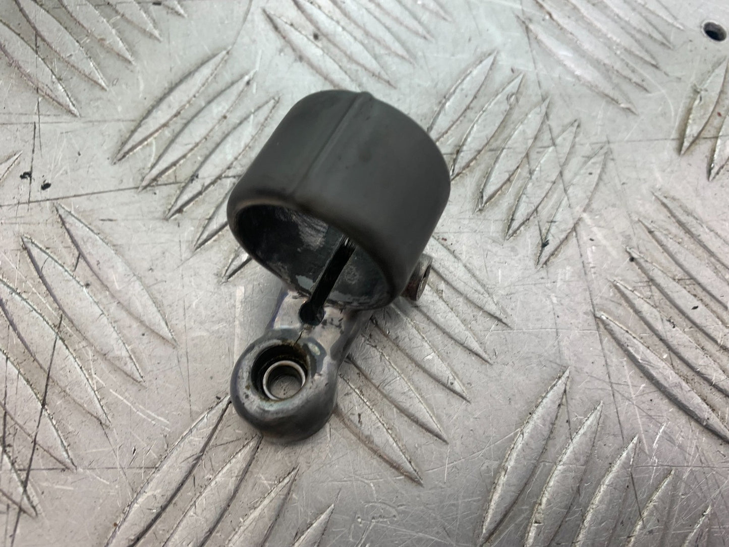 DUCATI 996 SPS 748 916 998 STEERING DAMPER MOUNT  1999-2000 (CMB1209)