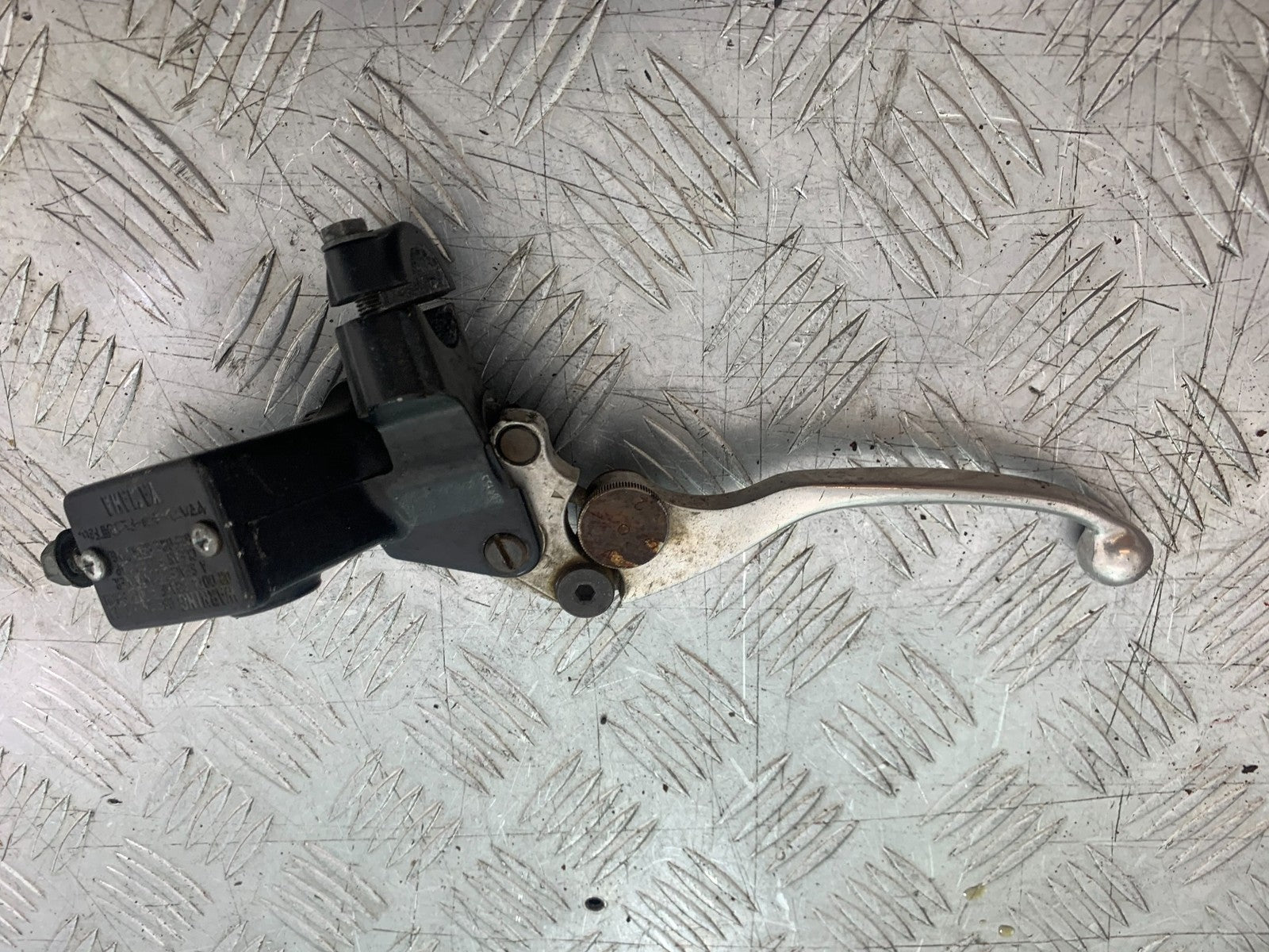 YAMAHA YZF1000 THUNDERACE CLUTCH MASTER CYLINDER  YEAR 1997-2000 (CMB1204)