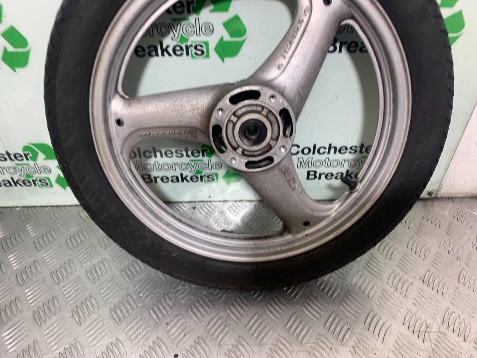 HONDA XL125 VARADERO FRONT WHEEL   YEAR 2001-2006  (CMB1210)