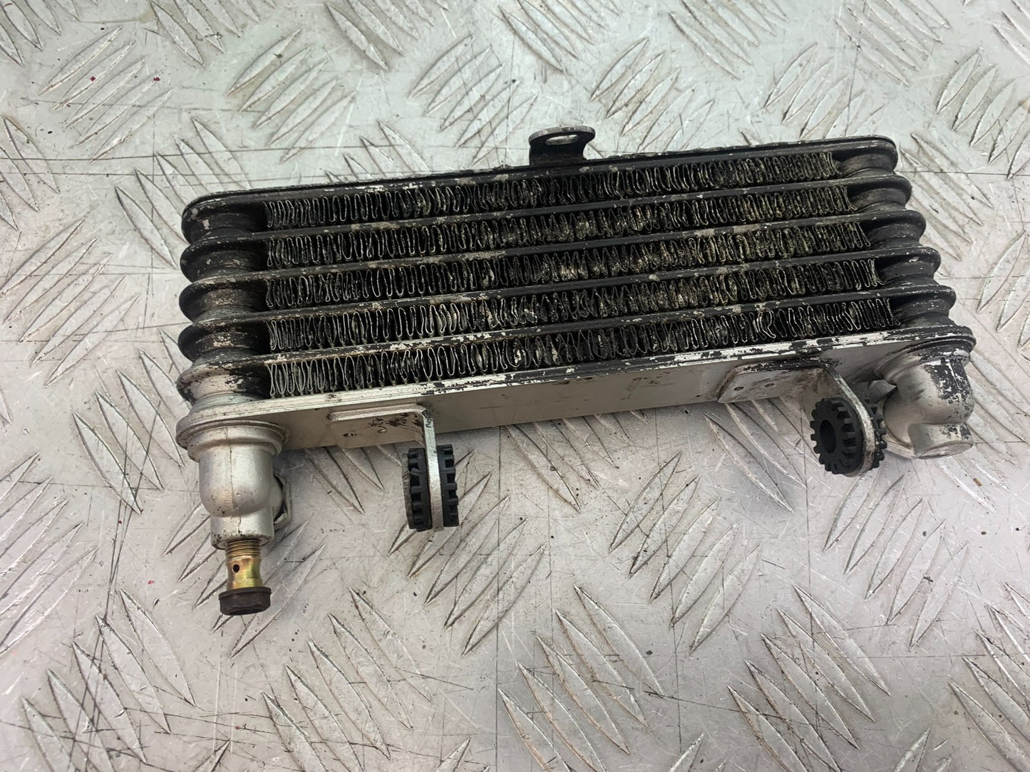 DUCATI 996 SPS 748 916 998 OIL COOLER 1999-2000 (CMB1209)