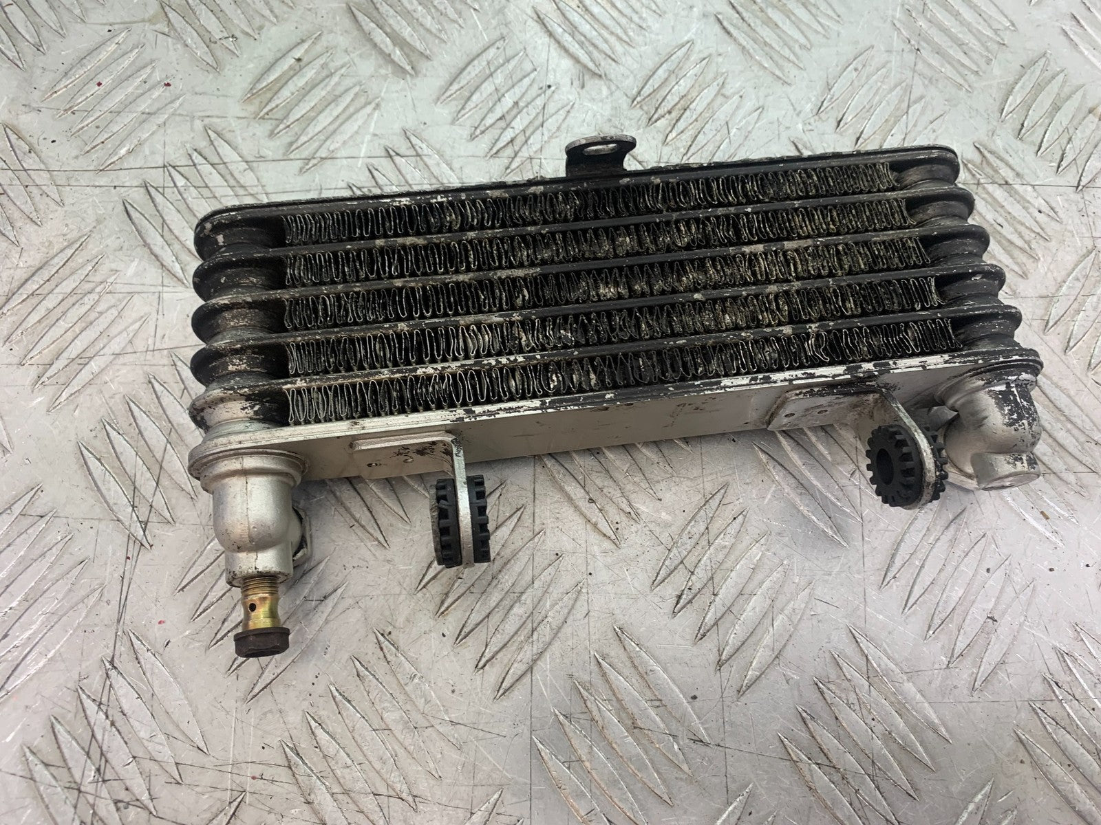 DUCATI 996 SPS 748 916 998 OIL COOLER 1999-2000 (CMB1209)