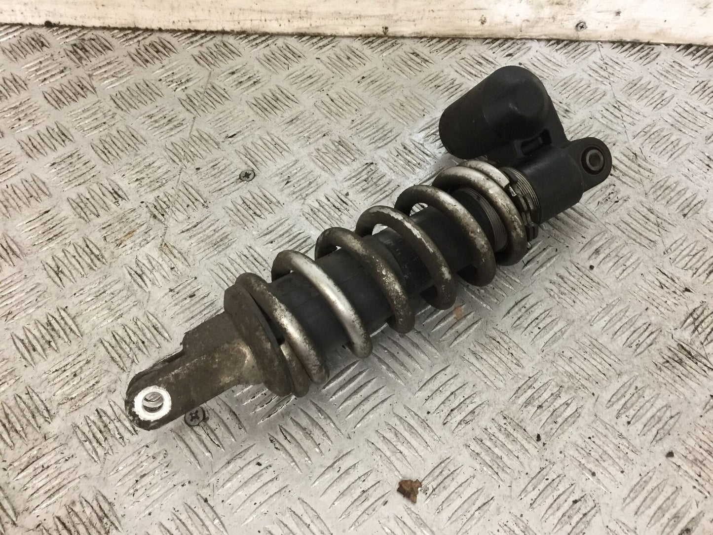 KAWASAKI ZZR1400 ZZR 1400 REAR SHOCK  YEAR 2011 (STOCK 802)