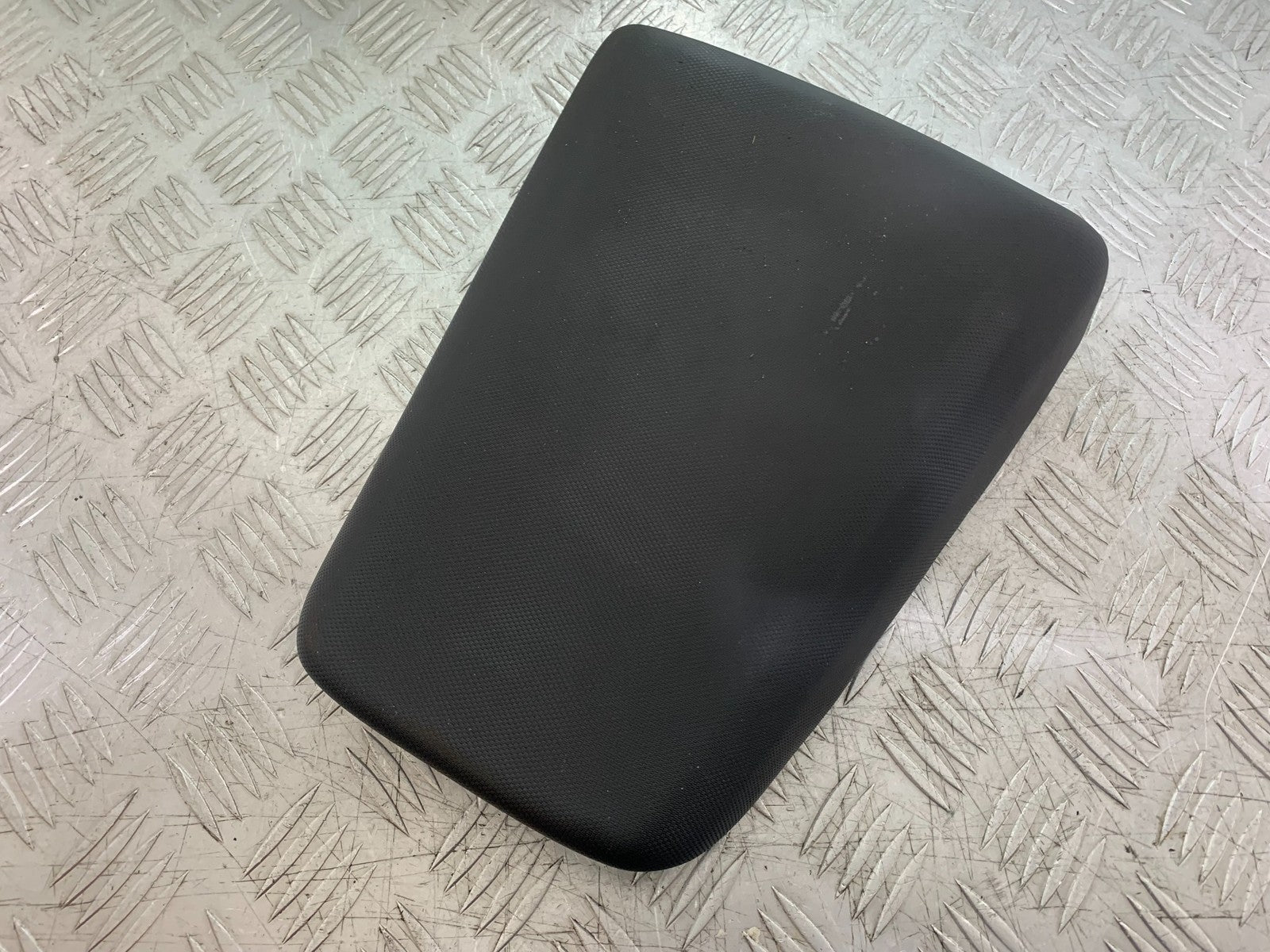 SUZUKI SV1000 SV 1000 REAR SEAT YEAR 2003-2007 (CMB1293)
