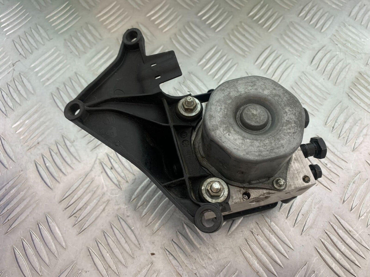 DUCATI 1199 PANIGALE ABS PUMP  YEAR 2012-2014 (CMB1047)