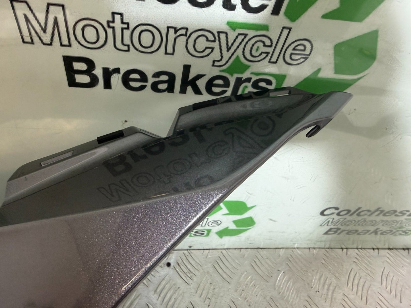 SUZUKI GSXR1300 GSXR 1300 HAYABUSA GEN 3 LEFT FAIRING PANEL YEAR 2022 - 2024