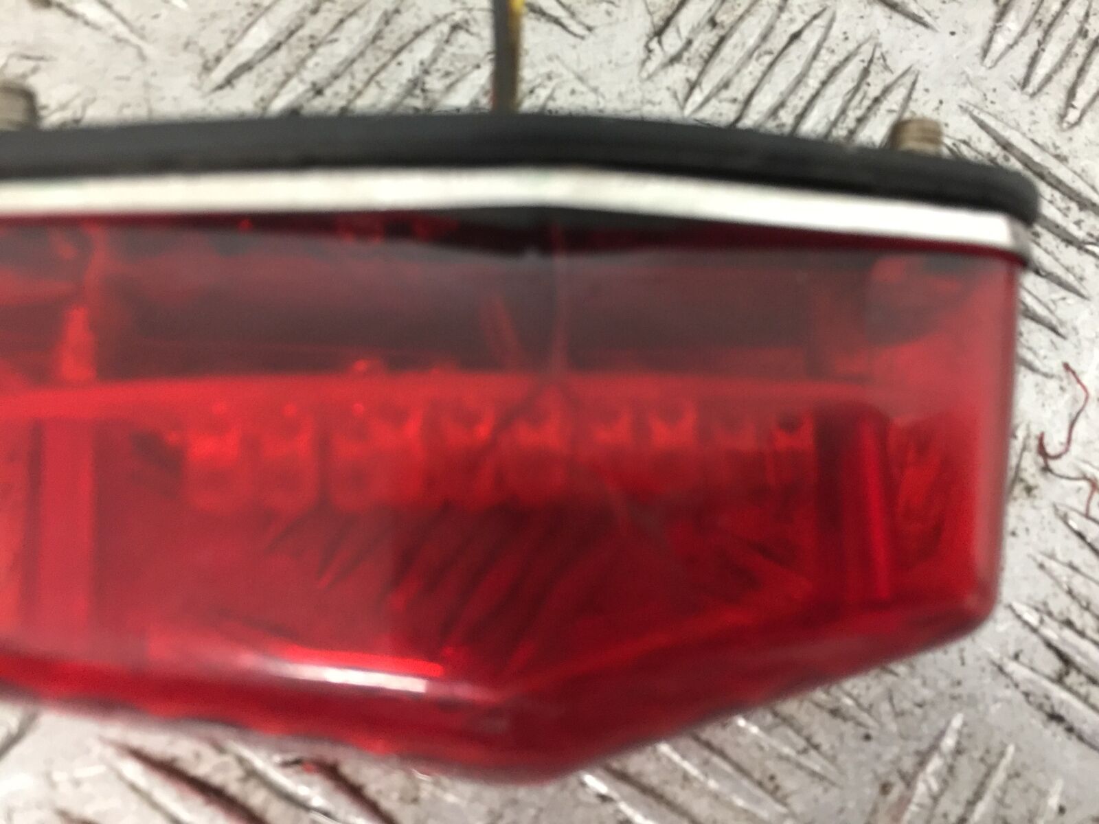 TRIUMPH 900 STREET SCRAMBLER REAR LIGHT YEAR 2018 (STOCK 896)