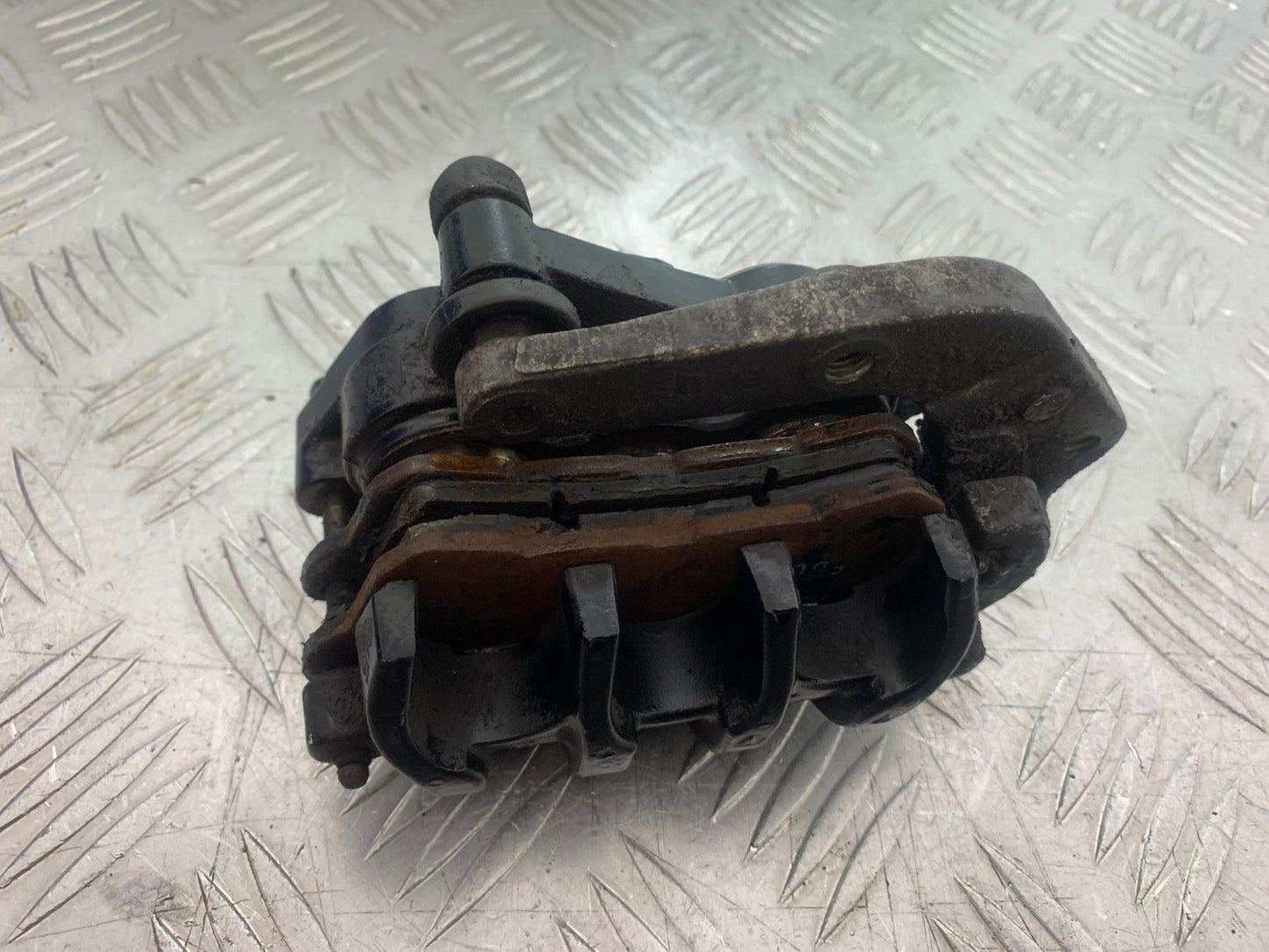 SUZUKI AN 200 UH 200 FRONT BRAKE CALIPER   YEAR 2007-2009 (CMB1256)