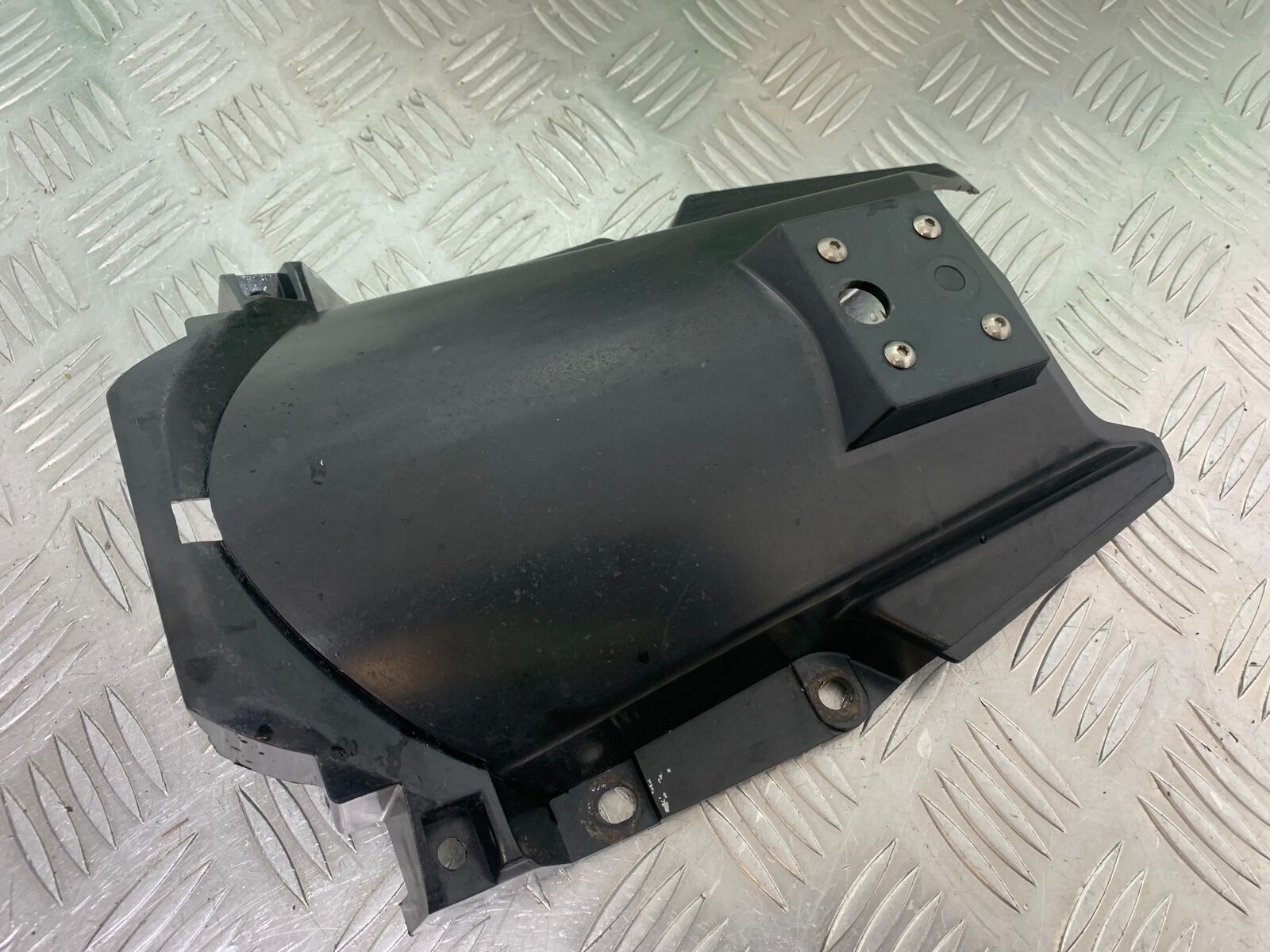 HONDA CBR1000 rr FIREBLADE UNDERTRAY   2008-2011 (CMB1037)