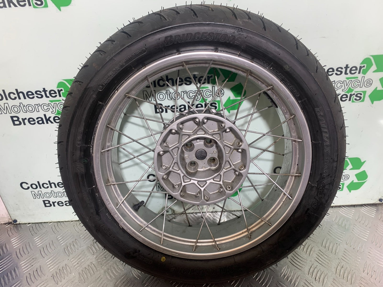 BMW R850 R R850R REAR WHEEL  (NEW TYRE) YEAR 1994-2002 (CMB1170)