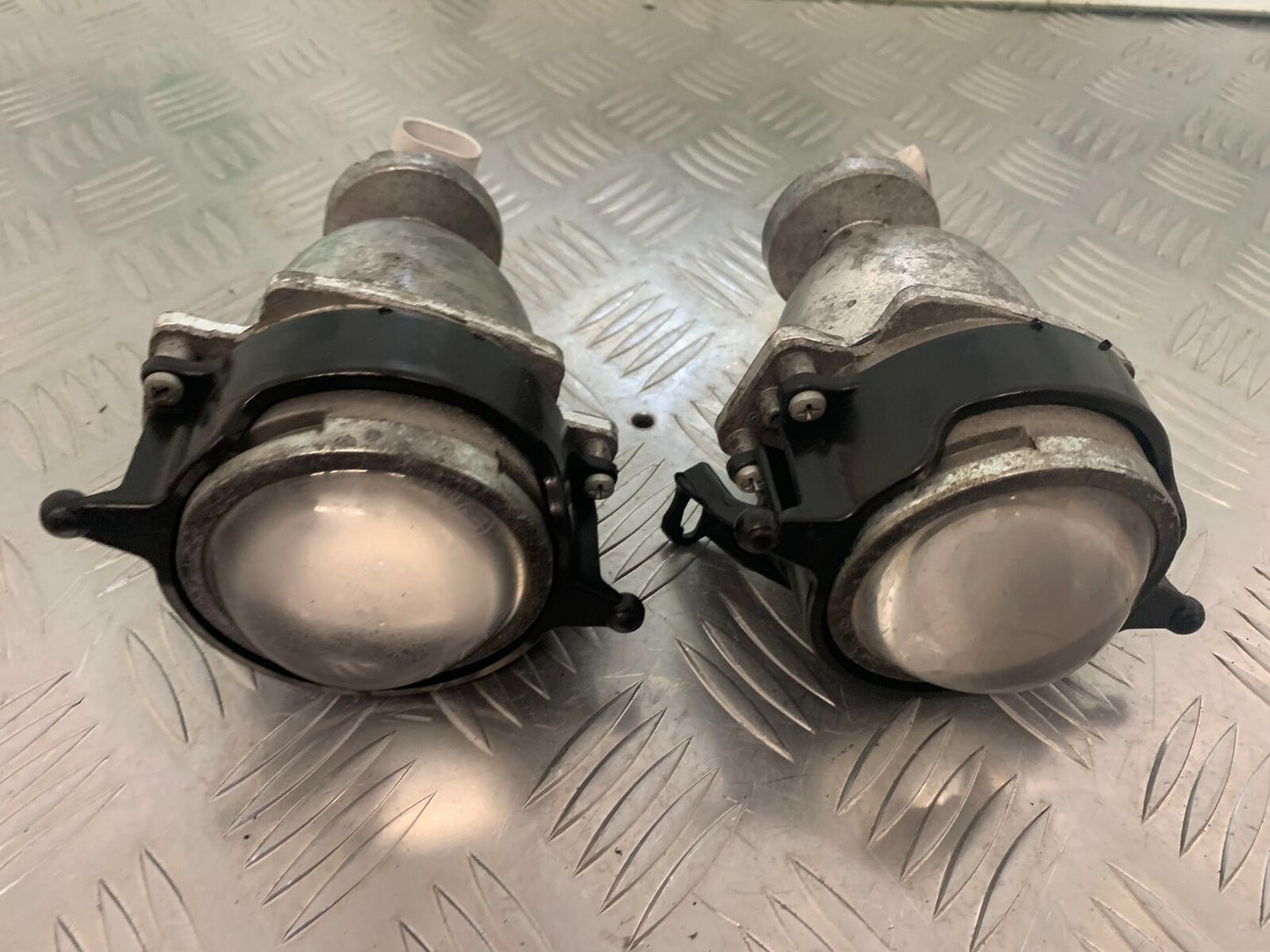 KTM 640 DUKE 2 HEADLIGHTS  YEAR 2000-2006 (STOCK 988)