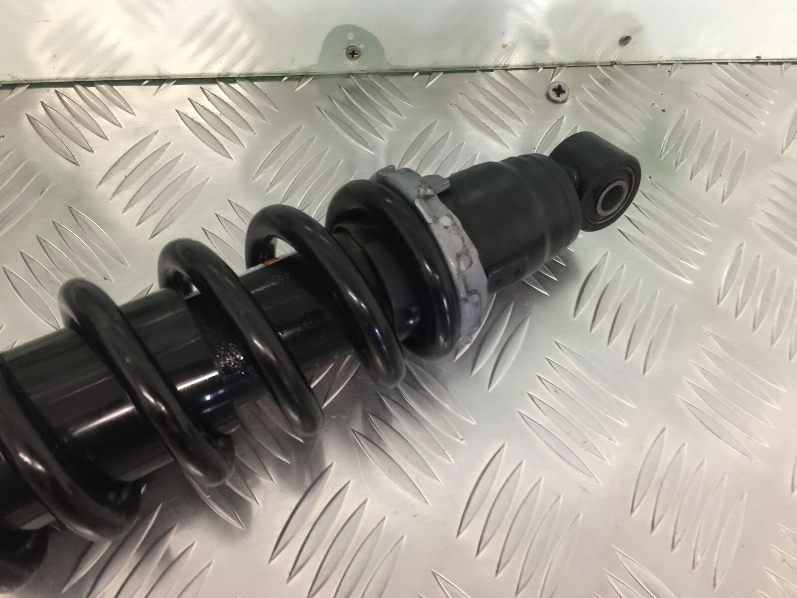 KAWASAKI VN 650 VULCAN REAR SHOCK  YEAR 2017-2021 (STOCK 924)