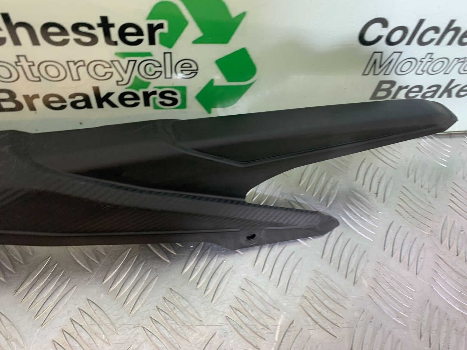 HONDA CBR500R CBR 500 R CHAIN GUARD   YEAR 2016 (CMB1066)