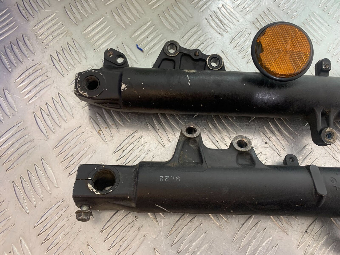 SUZUKI DL 650 V-STROM FORK BOTTOMS YEAR 2020 (CMB1117)
