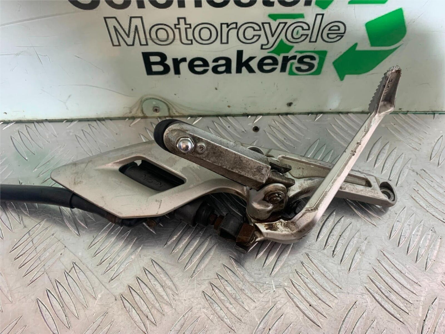 HONDA VFR1200 VFR 1200 FA FRONT RIGHT HANGER   YEAR 2010-11 CMB1088)