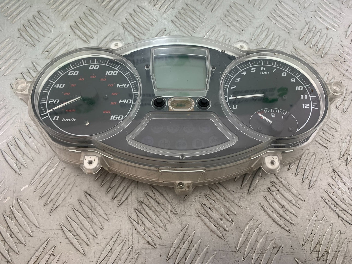 PIAGGIO MP3 250 ie CLOCKS SPEEDO DASH  YEAR 2007 (CMB1307)